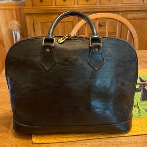 Louis Vuitton Epi Alma PM Black satchel